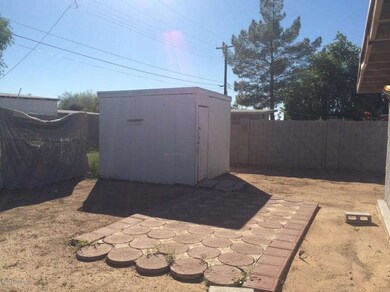STORAGE UNIT