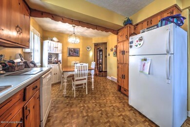 808 Elmwood Ave 10106