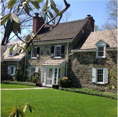 298 Landover Rd, Bryn Mawr, PA 19010 - photo 2