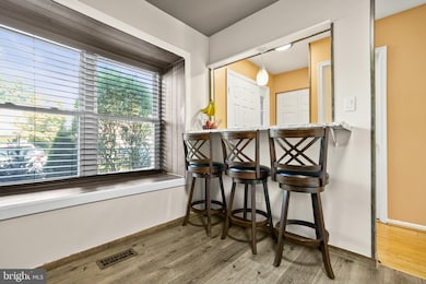 410 Snowflake Cir, Norristown, PA 19403 - photo 6