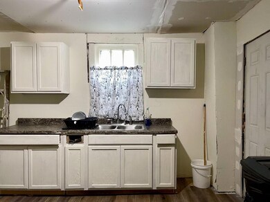 Maynard kitchen 2