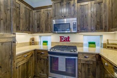 20844 Gateway Dr, Bend, OR 97702 - photo 7