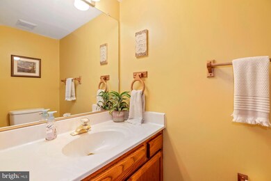 8604 Compass Ct, Laurel, MD 20708 - photo 5