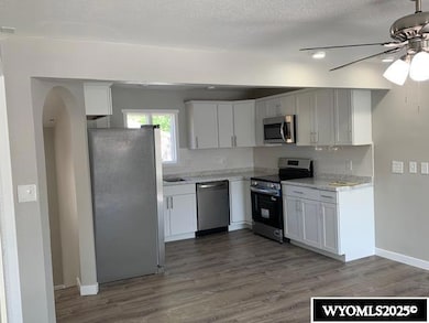 501 Obie Sue Ave, Worland, WY 82401 - photo 2