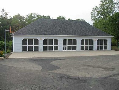 Detached 5-Car Garage