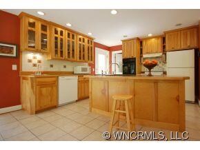 Large Airy Kitchen