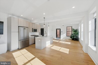 2141 E Hagert St unit B, Philadelphia, PA 19125 - photo 4