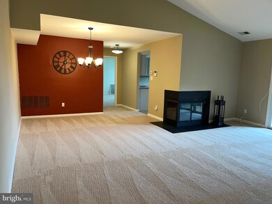 110 Lowell Ct unit 12, Princeton, NJ 08540 - photo 2