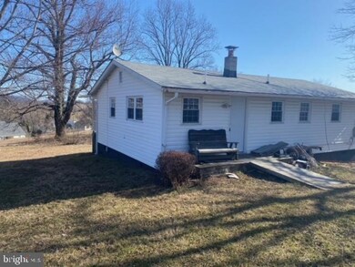 10 Hopewell Ln, Sperryville, VA 22740 - photo 2