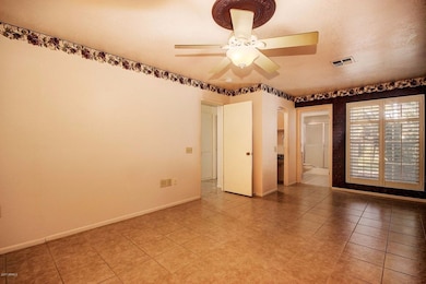 10514 W Highwood Ln, Sun City, AZ 85373 - photo 6