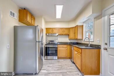 6545 Bock Terrace, Oxon Hill, MD 20745 - photo 3