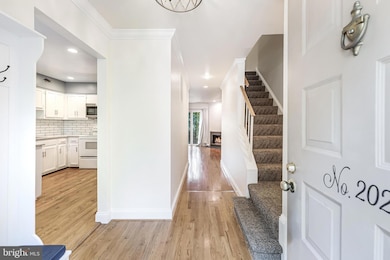 2022 Headlands Cir, Reston, VA 20191 - photo 4