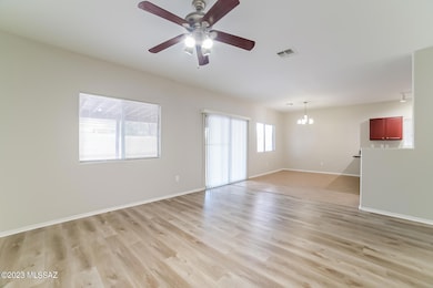 003-photo-living-room-11430391