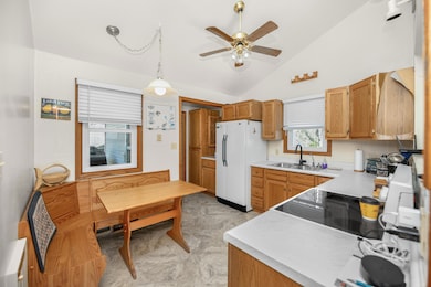 63243 Storeyhill St Vandalia-large-006-0