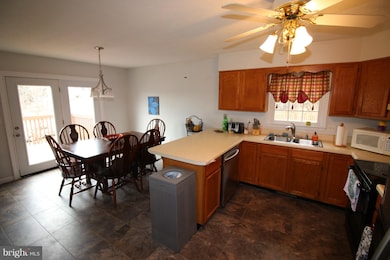 1132 Kesler Rd, Front Royal, VA 22630 - photo 5