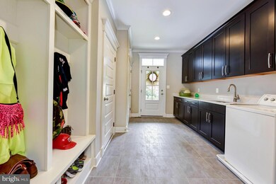 7103 Marlan Dr, Alexandria, VA 22307 - photo 7