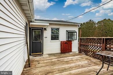 1203 New Holland Rd, Reading, PA 19607 - photo 2