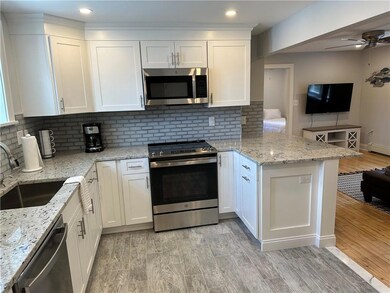 11 Atlantic St unit 2, Newport, RI 02840 - photo 5