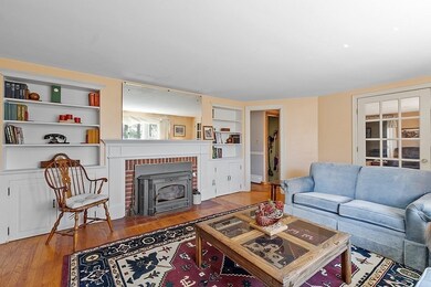 52 Wakefield St, Reading, MA 01867 - photo 6
