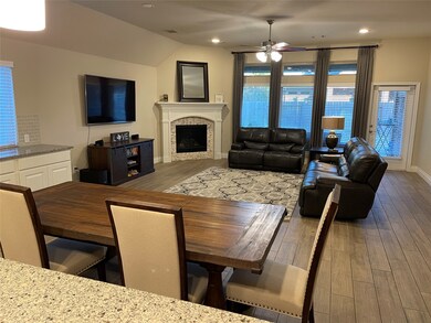 25114 Dovetail Cove Ct, Tomball, TX 77375 - photo 5