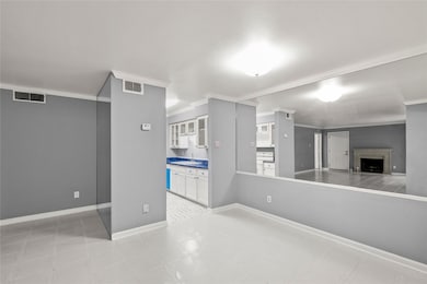 8787 Brae Acres Rd unit 903, Houston, TX 77074 - photo 2