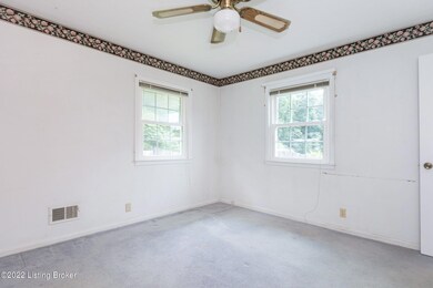 305 Ford Dr, Mount Washington, KY 40047 - photo 3