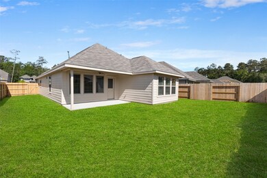 2910 Yaupon Grove Ln, Conroe, TX 77385 - photo 5