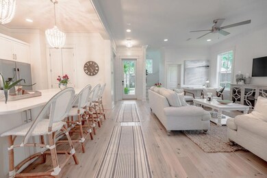 Open Kitchen w/ Breakfast Bar