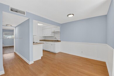 371 SW 8th St unit 2-C, Boca Raton, FL 33432 - photo 7