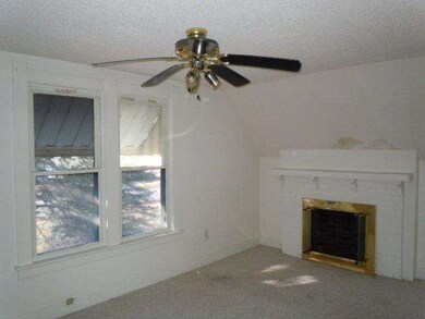 2226 Tremainsville Rd, Toledo, OH 43613 - photo 7