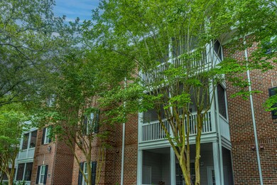 1605CambridgeDr07