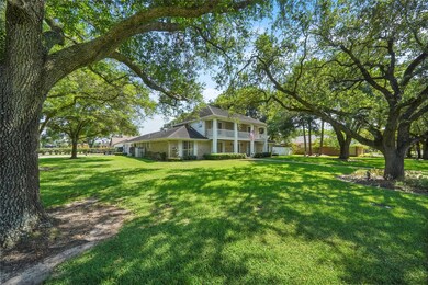 620 3rd St, Bay City, TX 77414 - photo 2