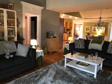 826 S Cannon Blvd, Shelbyville, TN 37160 - photo 5