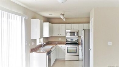 photo taken prior to tenant
