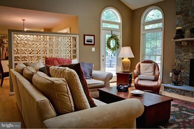 12626 Plow Ct, Fairfax, VA 22030 - photo 2