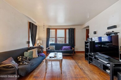 10-web-or-mls-2075-curry-rd