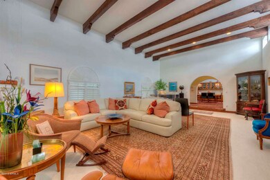 008_Living Room