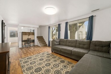 1525 E 24th St, Muncie, IN 47302 - photo 2