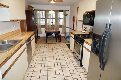 581 Plank Rd, Naperville, IL 60563 - photo 7