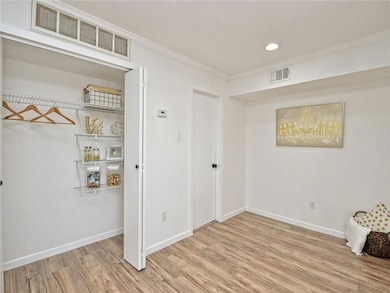 1840 Burton Dr unit 226, Austin, TX 78741 - photo 6