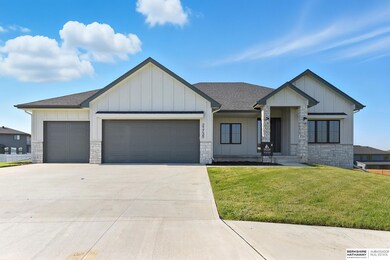 21735 Glenmore Dr, Gretna, NE 68028 - photo 2
