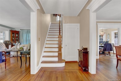 51-27 Browvale Ln, Flushing, NY 11362 - photo 6