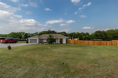244 Oakley Cir, Weatherford, TX 76085 - photo 4