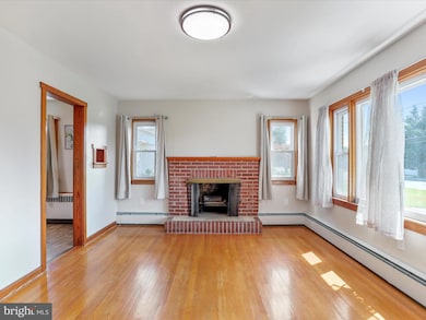 622 S Allison St, Greencastle, PA 17225 - photo 6