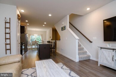 8227 Hollow Ct, Severn, MD 21144 - photo 2