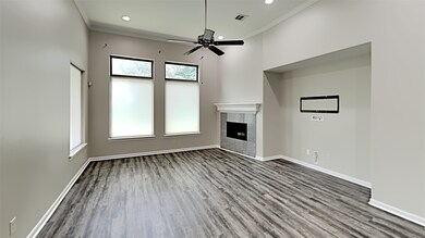 171 Hearthshire Cir, the Woodlands, TX 77354 - photo 2