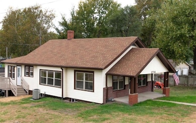 1714 Blackwell Rd, Saint Joseph, MO 64505 - photo 6