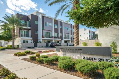 Desirable Encue Townhome