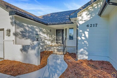 4217 SW Colly Creek Ct, Topeka, KS 66610 - photo 3