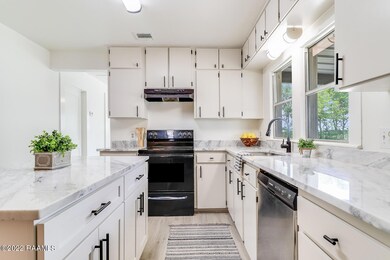 9823 W Etienne-4